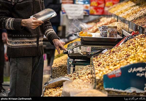 تصاویری از بازار خرید شب یلدا در تهران