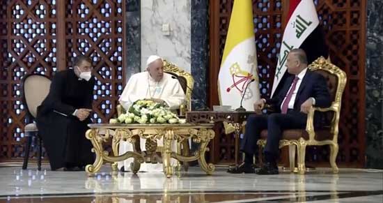 ورود پاپ به عراق و استقبال الکاظمی از وی