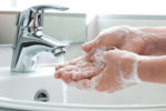 بیماری های عفونی از بین نمی روند/اهمیت شستن دست ها و زدن ماسک