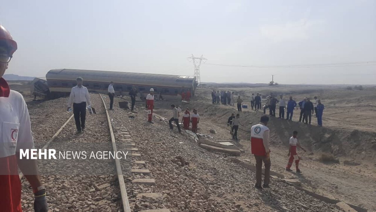 مسئولیت حادثه قطار مشهد – یزد بر عهده وزارت راه است