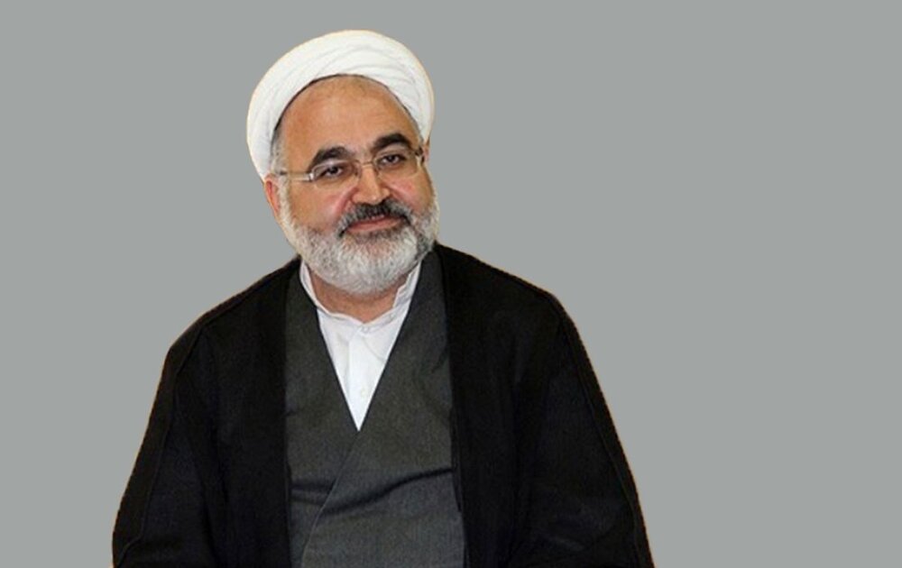 ضرورت التزام به قانون اساسی و آرمان امام خمینی