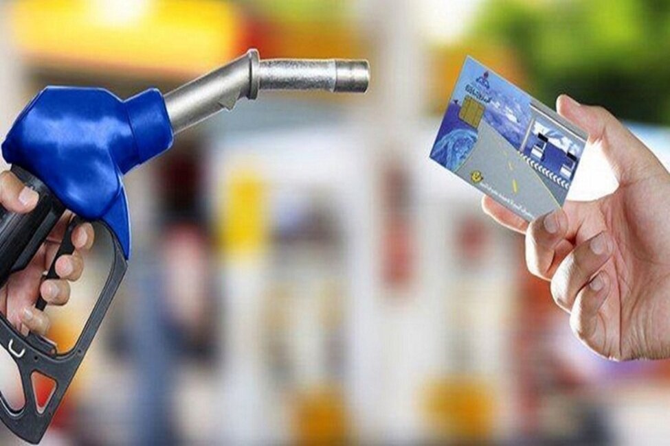 توضیح حمید حسینی درباره قیمت بنزین/ چقدر احتمال افزایش قیمت بنزین وجود دارد؟