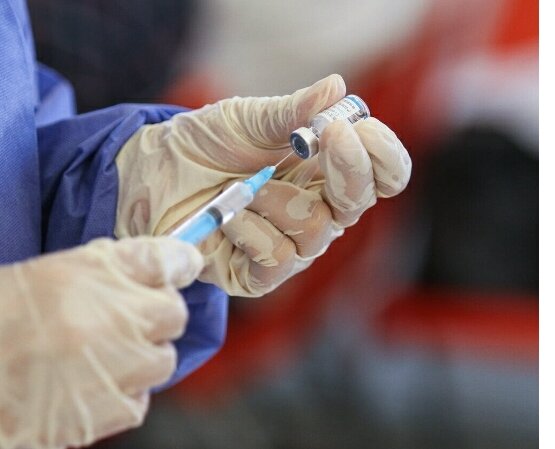 تزریق بیش از ۵۷ هزار دز واکسن کرونا طی ٢۴ ساعت گذشته