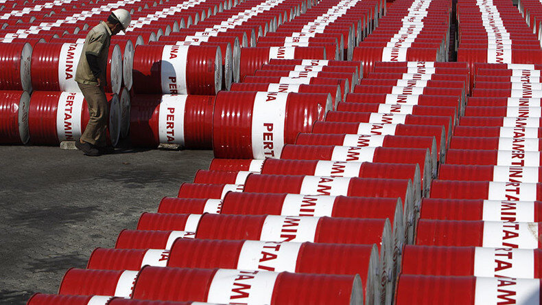 چین برای زمین زدن بازار نفت کمتر همت بسته است!