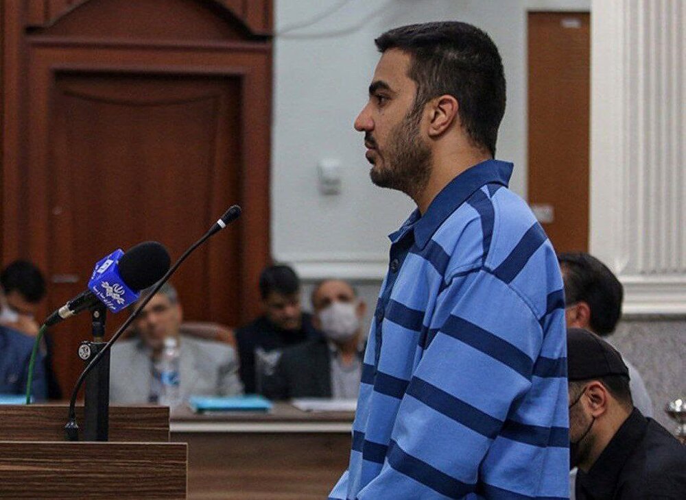 مجیدرضا رهنورد، عامل شهادت دو بسیجی در مشهد، در ملاعام اعدام شد