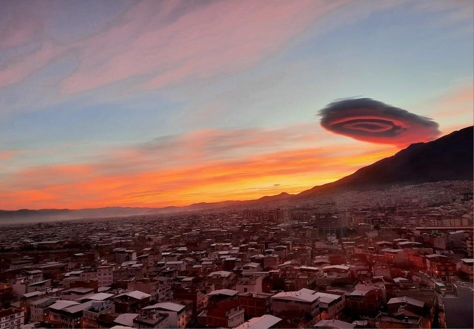 عکس | جنجال بر سر ابرهای عجیب این بار در آرژانتین!/ باز کلید واژه «هارپ» داغ شد