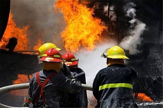 یک پاساژ در تهران آتش گرفت