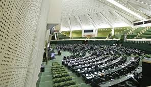 اصولگرایان به دنبال تغییر نظام ریاستی به پارلمانی