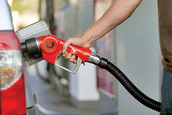 مصرف بنزین در ۲۸ اسفند ۹۹ رکورد زد