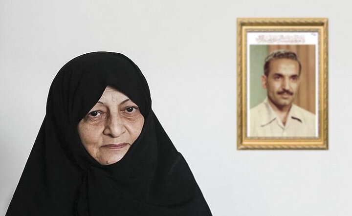  همسر شهید رجایی: «دو نسل قبل»، گوش های خود را گرفته‌اند که به حرف کسی گوش ندهند / جوانان با این حرف‌ها، «قانع» نمی‌شوند